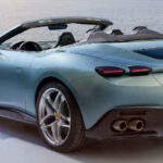 Foto do traseira da Ferrari Roma Spider