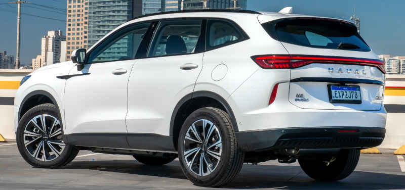 GWM/Divulgação Foto da traseira do GWM Haval H6 PHEV19