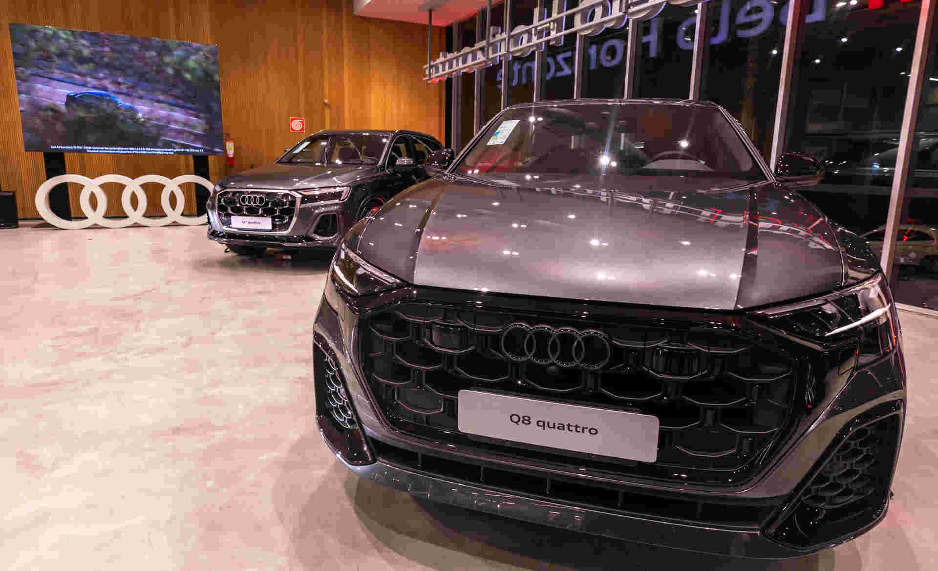 Foto de capa do Audi Q8 na concessionária Audi Belo Horizonte
