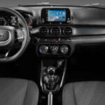 Foto do painel do Cronos Drive 2026 1.0 manual