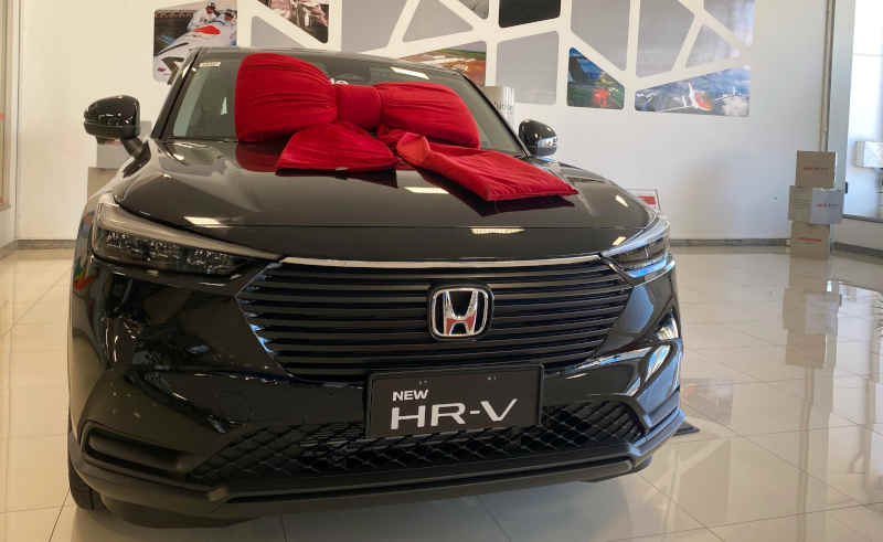 Grupo Carbel/Divulgação Foto do Honda HR-V 2025 na concessionária Banzai