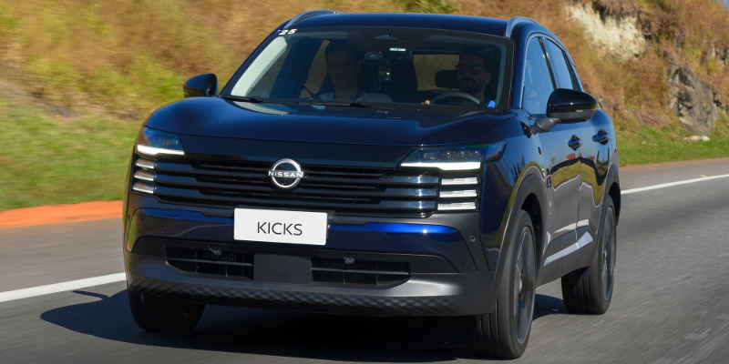 Foto da dianteira do novo Nissan Kicks Exclusive 2026