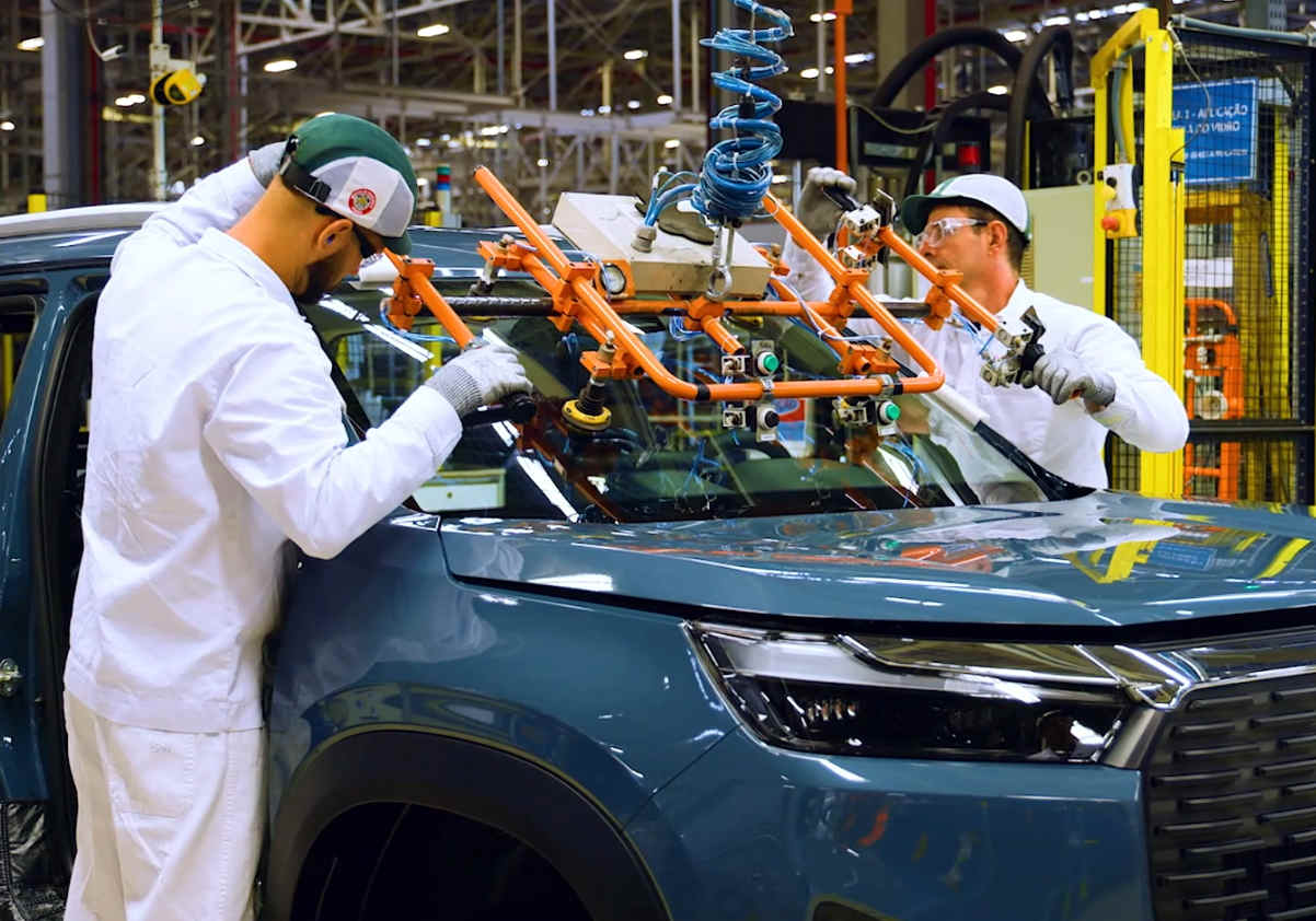 Foto da fábrica da Honda em Sumaré produzindo o WR-V